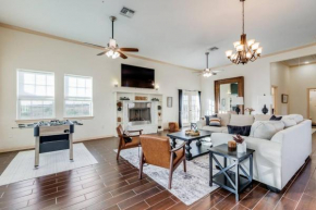 Modern Farm House 2B 2B KING Bed